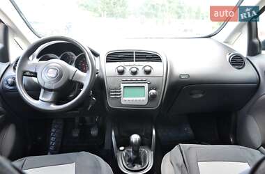 Минивэн SEAT Altea 2008 в 