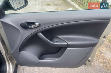 Минивэн SEAT Altea 2005 в 