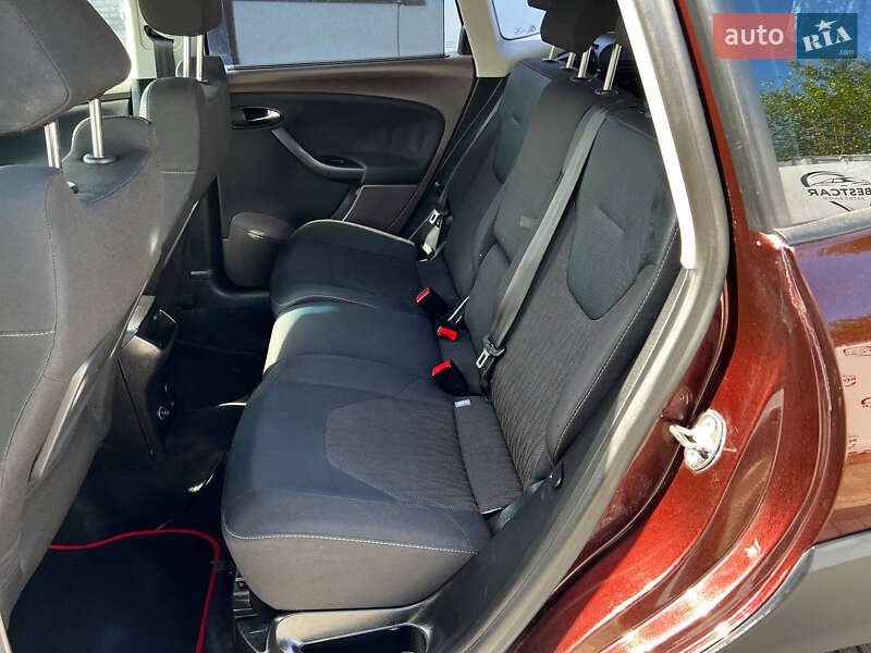 Минивэн SEAT Altea 2008 в Днепре