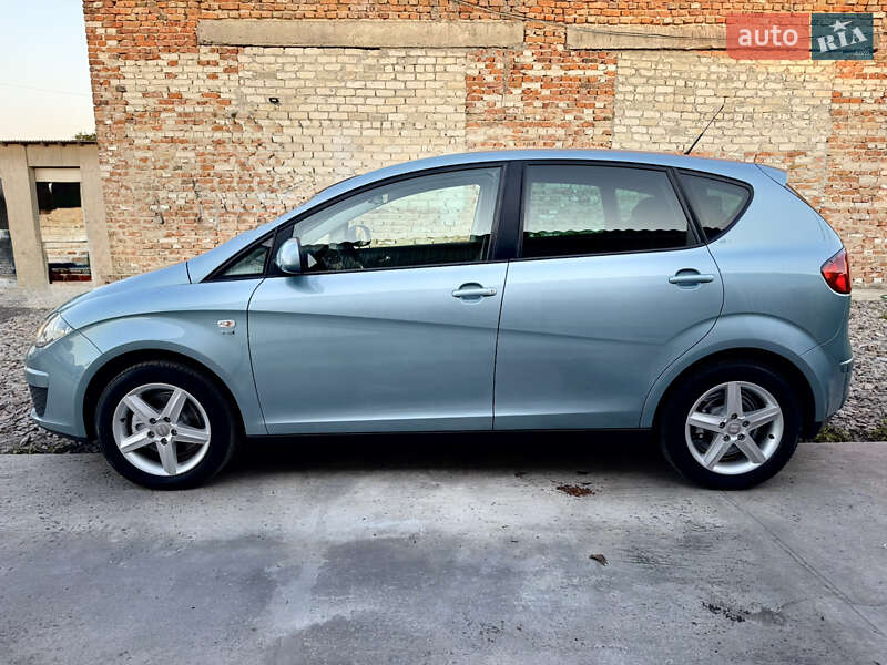 Минивэн SEAT Altea 2009 в Луцке