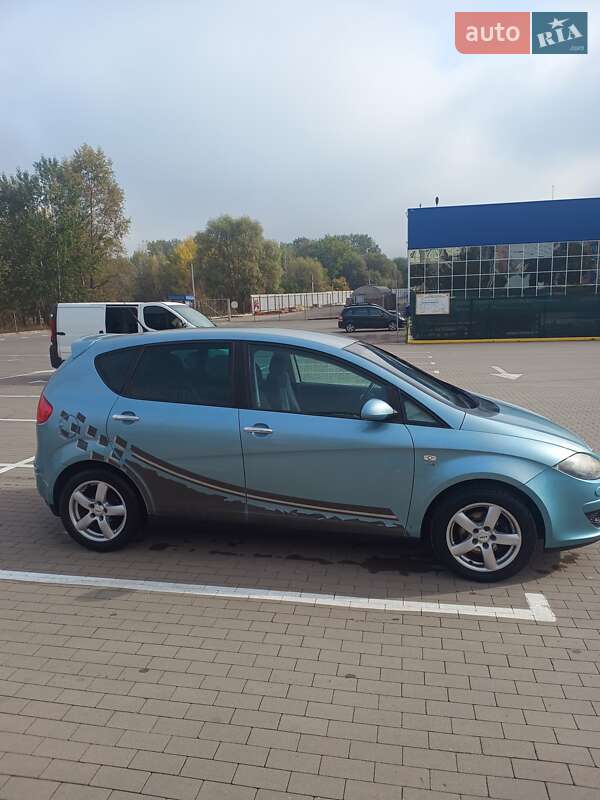 Минивэн SEAT Altea 2008 в Сумах