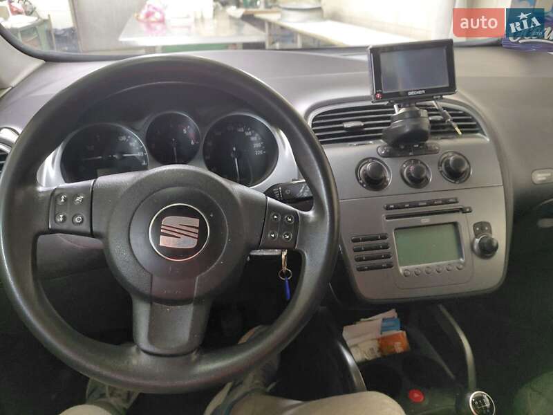 Минивэн SEAT Altea 2008 в 