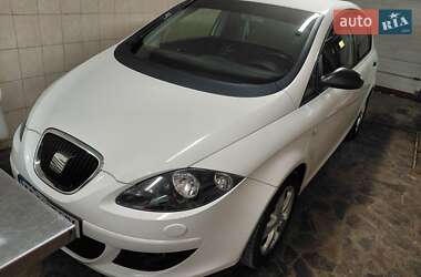 Минивэн SEAT Altea 2008 в 