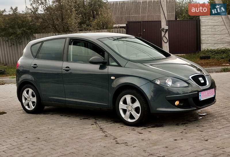 Минивэн SEAT Altea 2008 в Полтаве