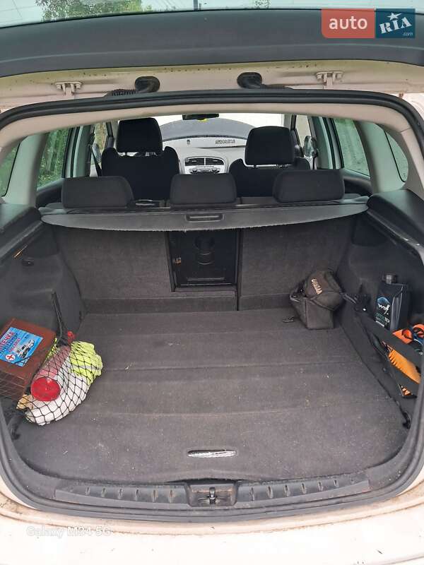 Минивэн SEAT Altea 2010 в Ровно