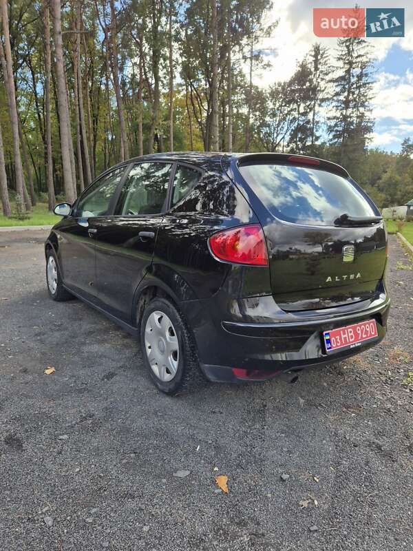 Минивэн SEAT Altea 2005 в Киверцах