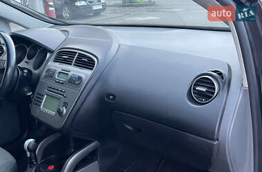 Минивэн SEAT Altea 2004 в 