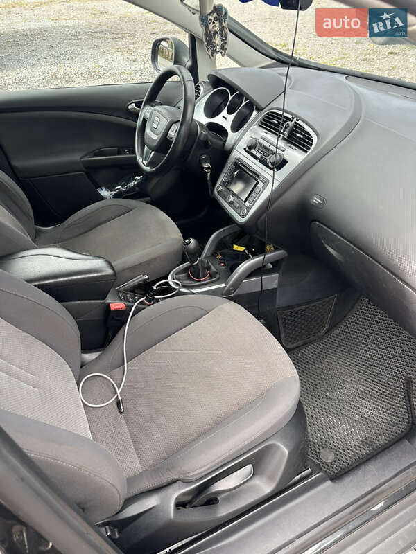 Минивэн SEAT Altea 2011 в Львове