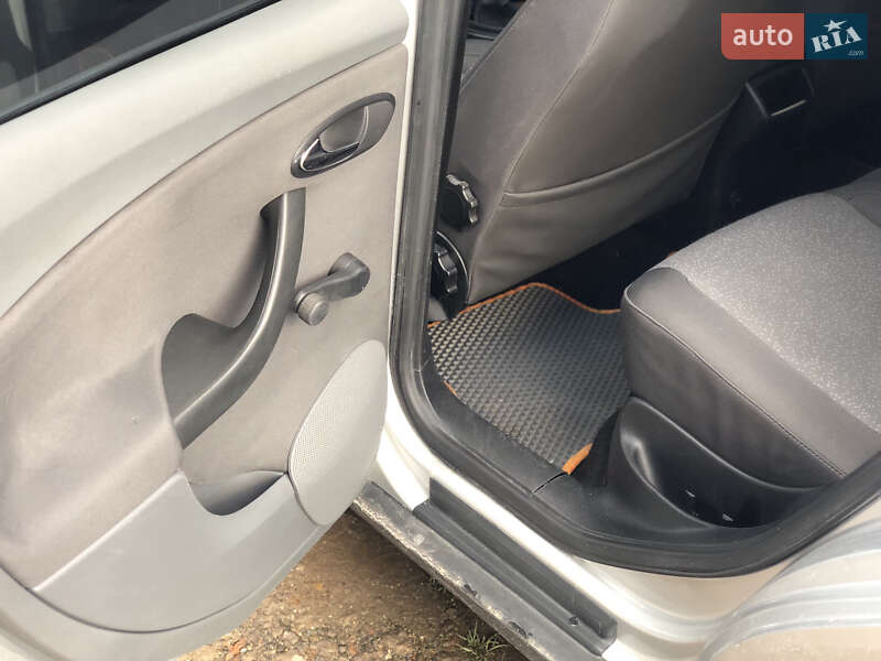 Мінівен SEAT Altea 2005 в Хмельницькому