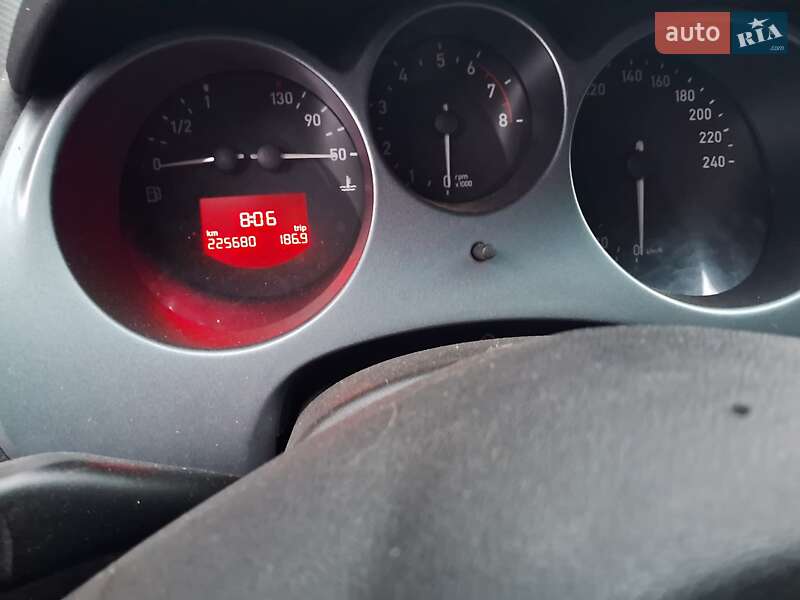 Минивэн SEAT Altea 2008 в Мироновке