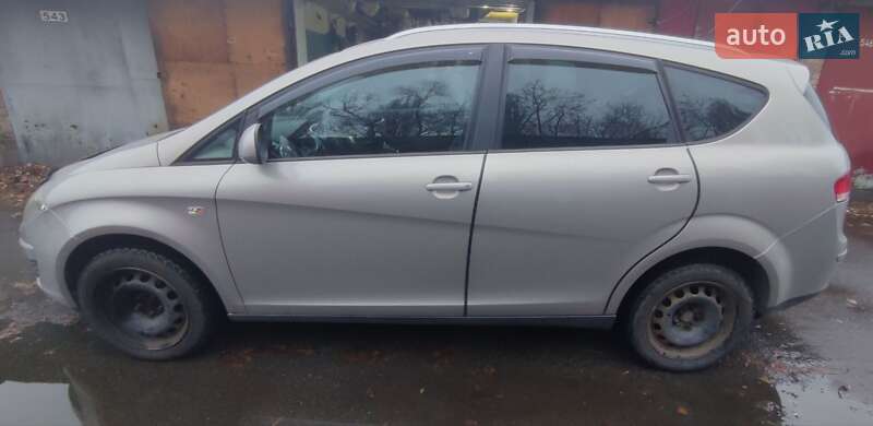 Минивэн SEAT Altea 2010 в Киеве