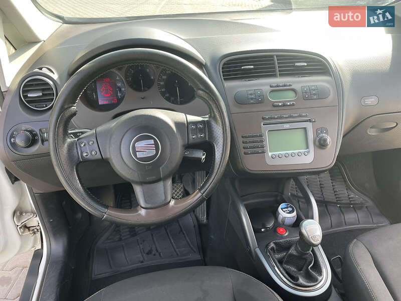 Минивэн SEAT Altea 2008 в Кицмани фото 19 Минивэн SEAT Altea 2008 в Кицмани