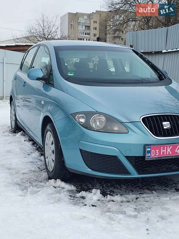 Минивэн SEAT Altea 2010 в Луцке