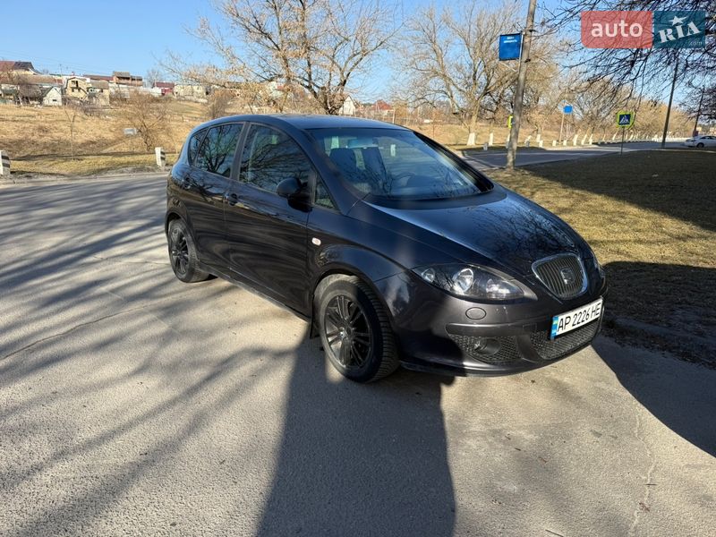 Минивэн SEAT Altea 2004 в Нетешине фото 2 Минивэн SEAT Altea 2004 в Нетешине