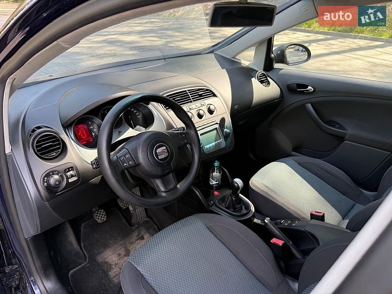 Минивэн SEAT Altea 2008 в Луцке