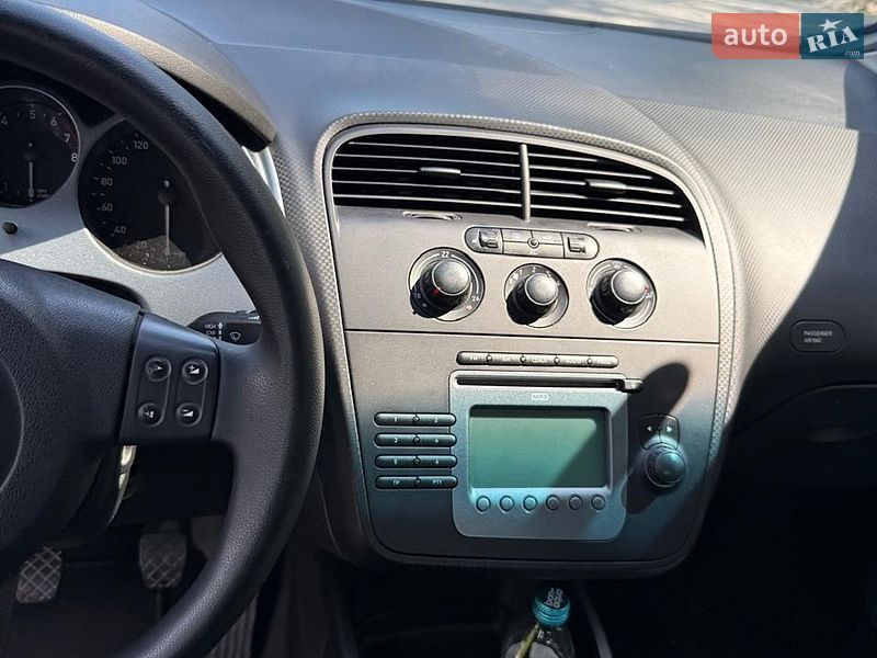 Минивэн SEAT Altea 2008 в Луцке