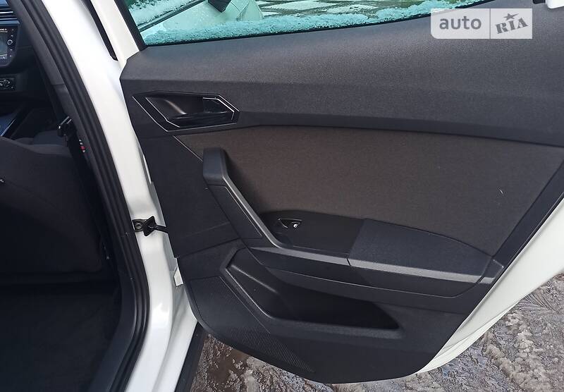 Внедорожник / Кроссовер SEAT Arona 2018 в Виннице