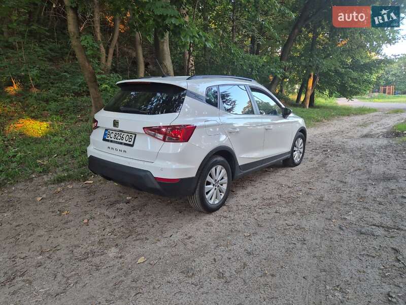 Внедорожник / Кроссовер SEAT Arona 2018 в Львове