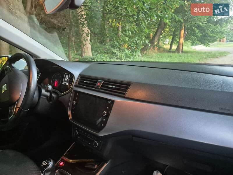 Внедорожник / Кроссовер SEAT Arona 2018 в Львове