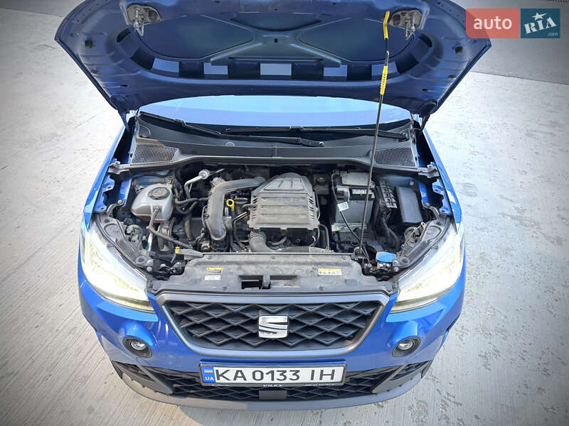 Позашляховик / Кросовер SEAT Arona 2022 в Києві