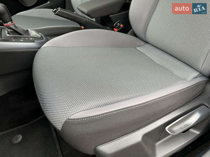 Внедорожник / Кроссовер SEAT Arona 2021 в Киеве