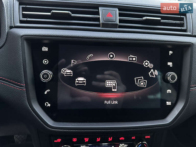 Внедорожник / Кроссовер SEAT Arona 2019 в Черновцах