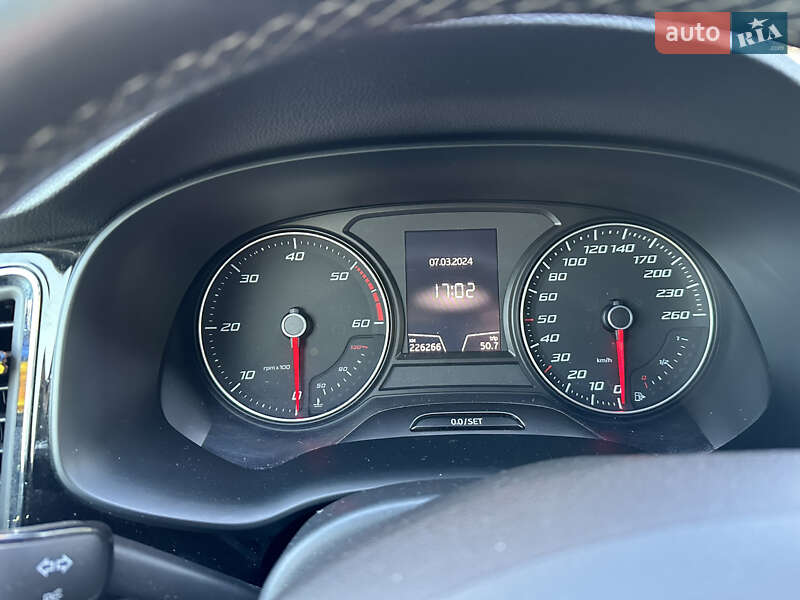 Внедорожник / Кроссовер SEAT Ateca 2017 в Киеве