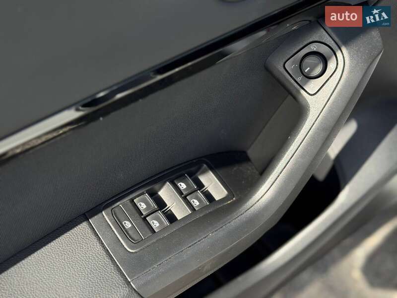 Позашляховик / Кросовер SEAT Ateca 2019 в Львові