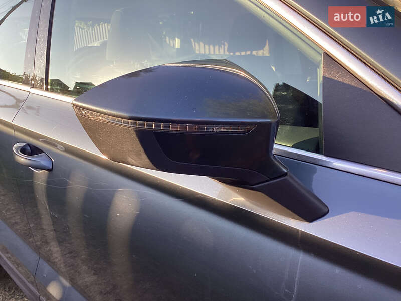 Внедорожник / Кроссовер SEAT Ateca 2018 в Киеве фото 27 Внедорожник / Кроссовер SEAT Ateca 2018 в Киеве