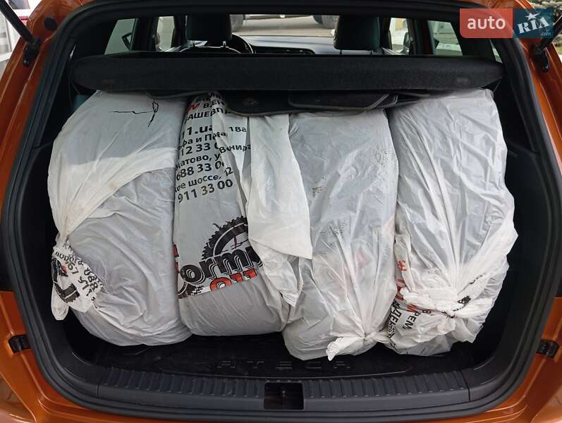 Позашляховик / Кросовер SEAT Ateca 2018 в Києві фото 32 Позашляховик / Кросовер SEAT Ateca 2018 в Києві