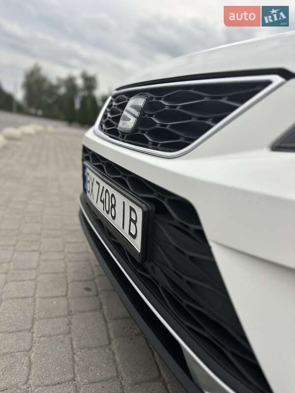 Внедорожник / Кроссовер SEAT Ateca 2019 в Староконстантинове