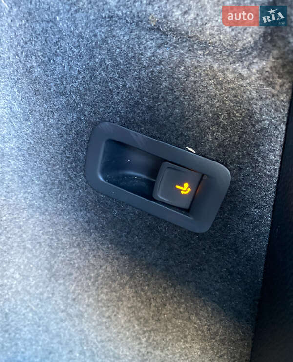 Внедорожник / Кроссовер SEAT Ateca 2019 в Староконстантинове