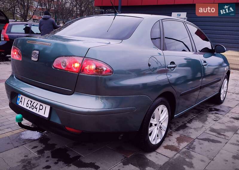 Седан SEAT Cordoba 2004 в Белой Церкви