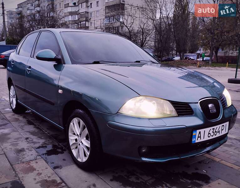 Седан SEAT Cordoba 2004 в Белой Церкви