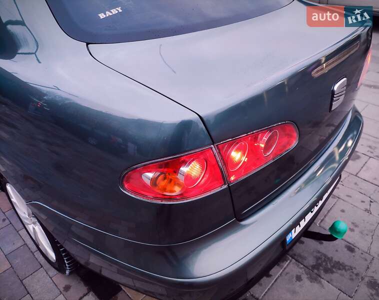 Седан SEAT Cordoba 2004 в Белой Церкви