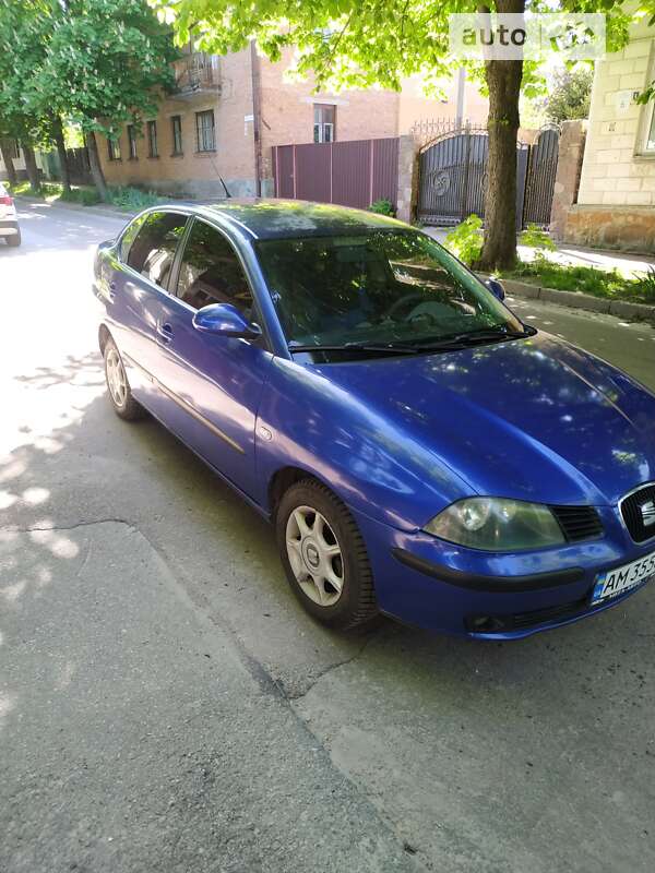 Седан SEAT Cordoba 2003 в Житомире