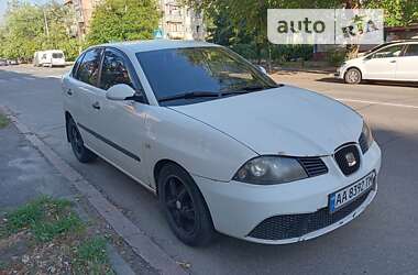 Седан SEAT Cordoba 2004 в Киеве