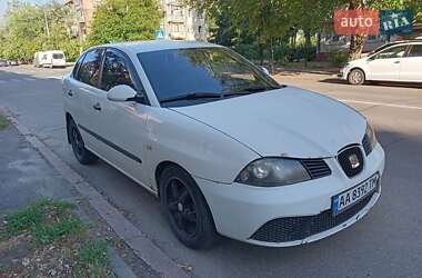 Седан SEAT Cordoba 2004 в Києві