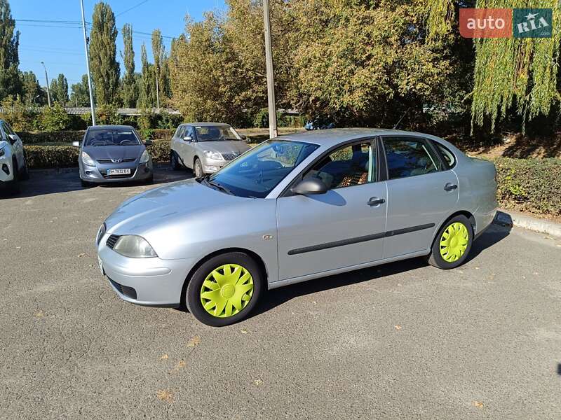 Седан SEAT Cordoba 2009 в Києві