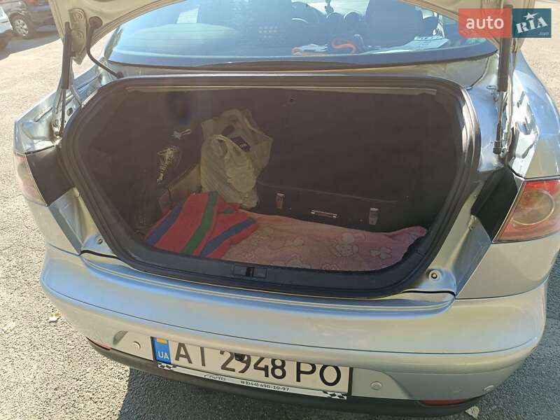 Седан SEAT Cordoba 2009 в Києві