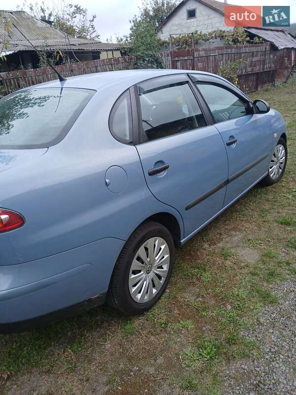 Седан SEAT Cordoba 2007 в Боровій