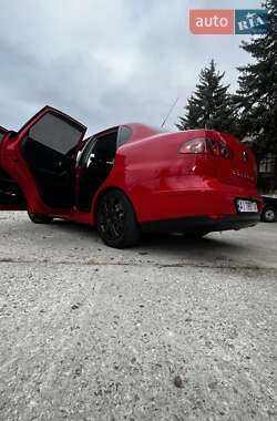 Седан SEAT Cordoba 2007 в 