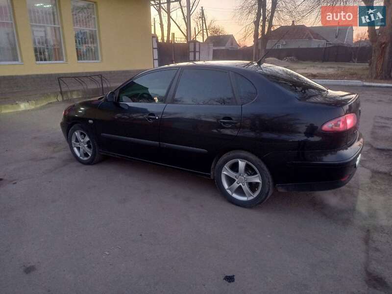 Седан SEAT Cordoba 2007 в Днепре