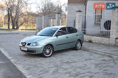 Седан SEAT Cordoba 2004 в Запорожье