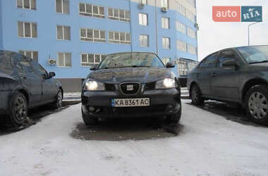 Седан SEAT Cordoba 2005 в Києві