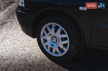Седан SEAT Cordoba 2007 в 