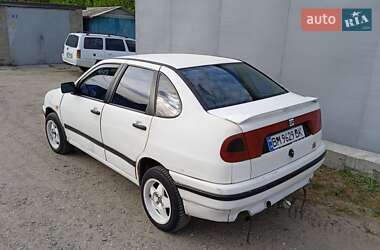 Седан SEAT Cordoba 1995 в Кременчуці