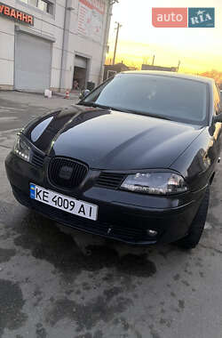 Седан SEAT Cordoba 2007 в Днепре