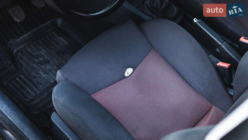 Седан SEAT Cordoba 2007 в Львове