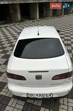 Седан SEAT Cordoba 2004 в 